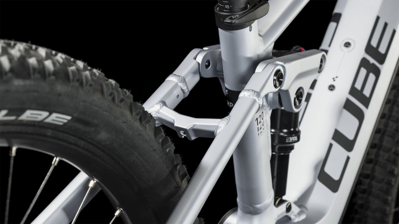 Cube Stereo Hybrid 120 Race 625 polarsilver´n´black